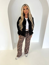 Load image into Gallery viewer, DANY double white waistband flared joggers NUDE LEOPARD
