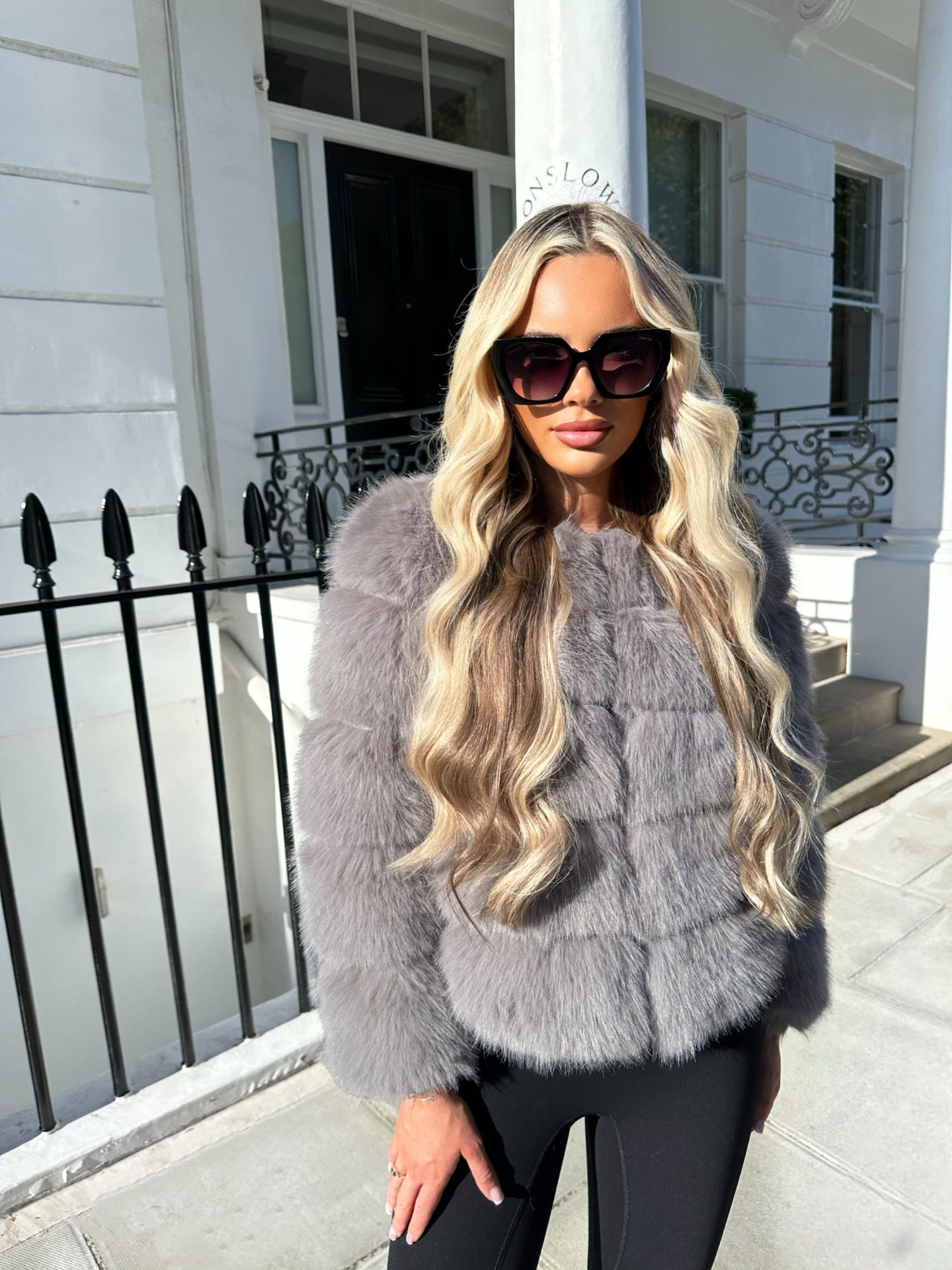 DOLCE faux fur 5 row coat cropped sleeve LIGHT GREY