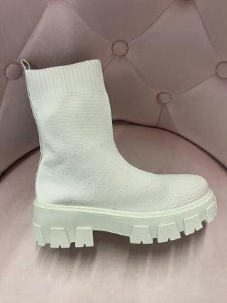 NIA low ankle sock boots CREAM